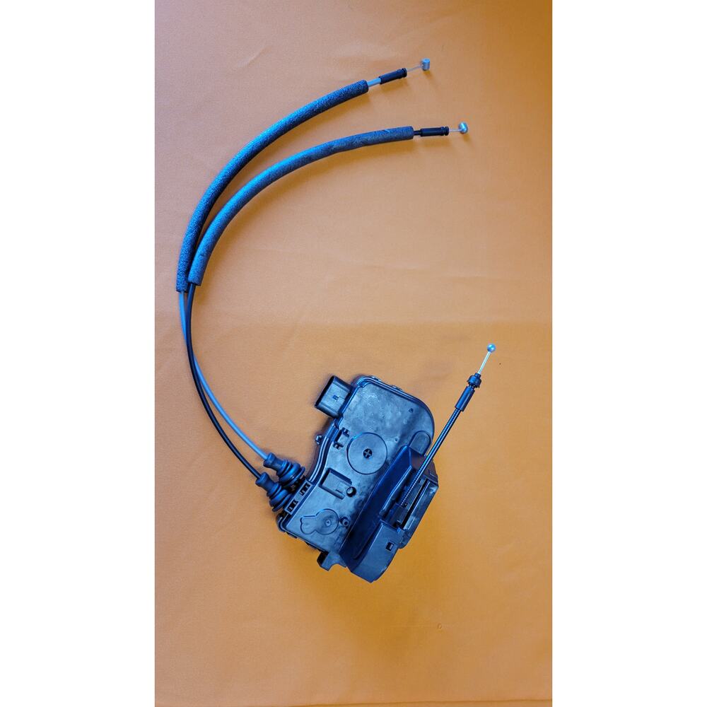 Hyundai left front door actuator #6041
